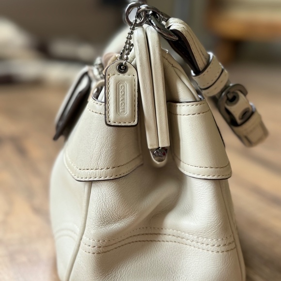 GUC - Coach Soho Kisslock Frame Satchel Handbag - 8A12 - Picture 6 of 16